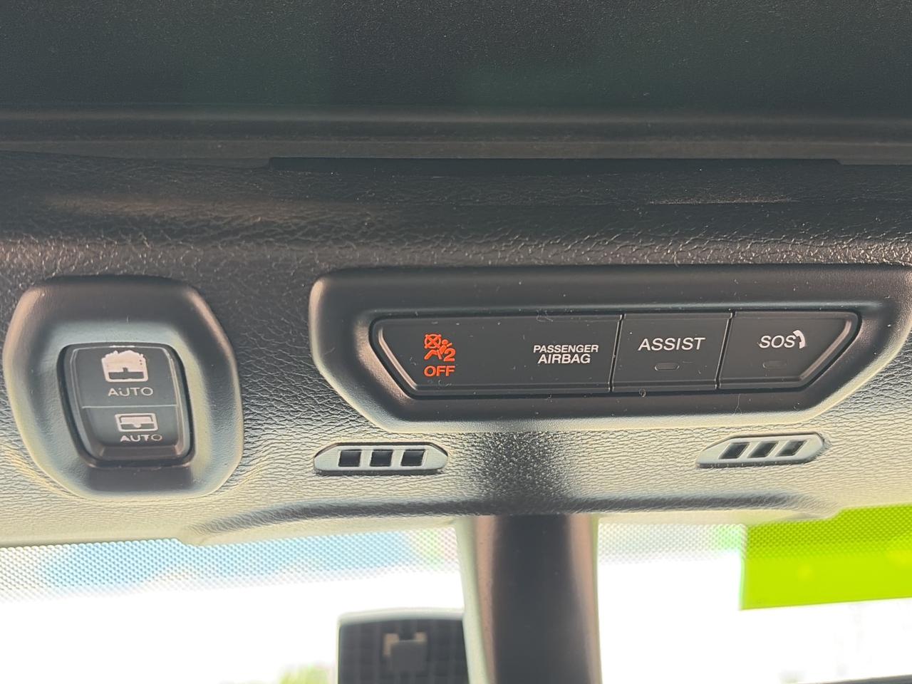 2019 Jeep WRANGLER UNLIMITED Sahara 4x4   NAV Photo
