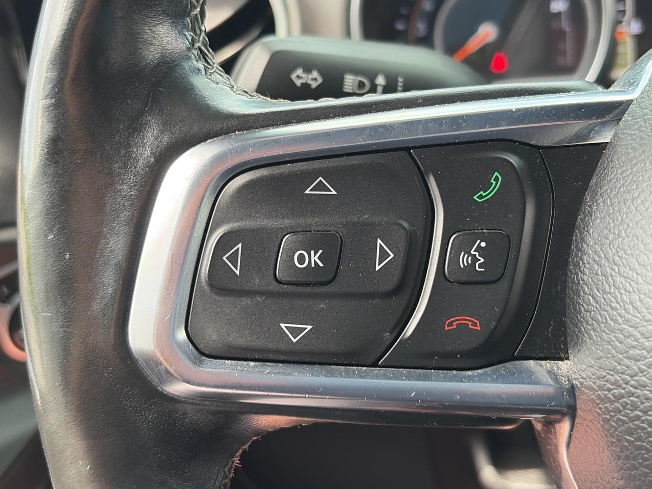 2019 Jeep WRANGLER UNLIMITED Sahara 4x4   NAV Photo