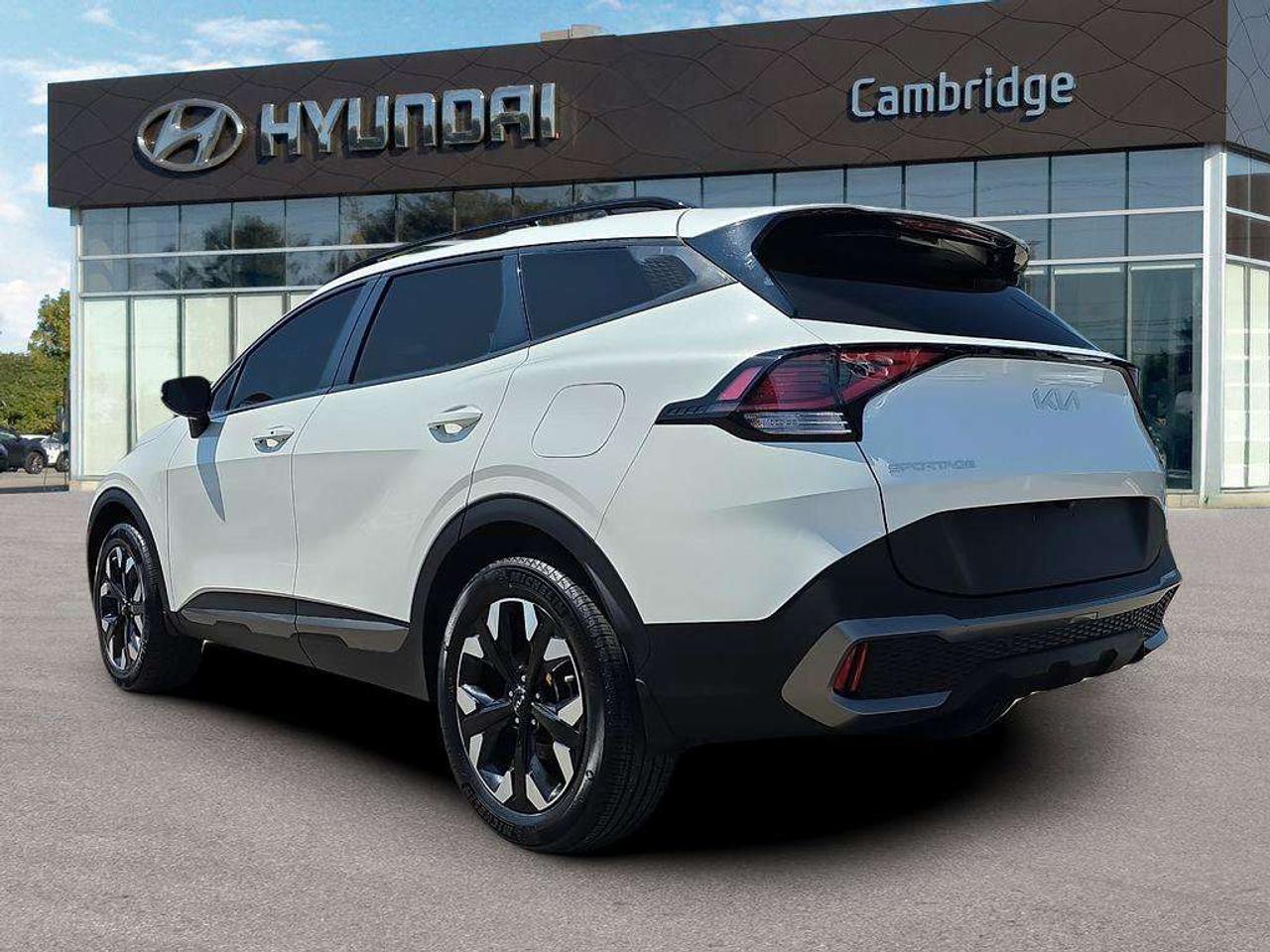 2024 Kia Sportage X-Line   NO ACCIDENTS LEATHER CARPLAY HEATSEATS Photo