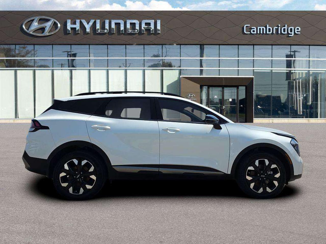 2024 Kia Sportage X-Line   NO ACCIDENTS LEATHER CARPLAY HEATSEATS Photo