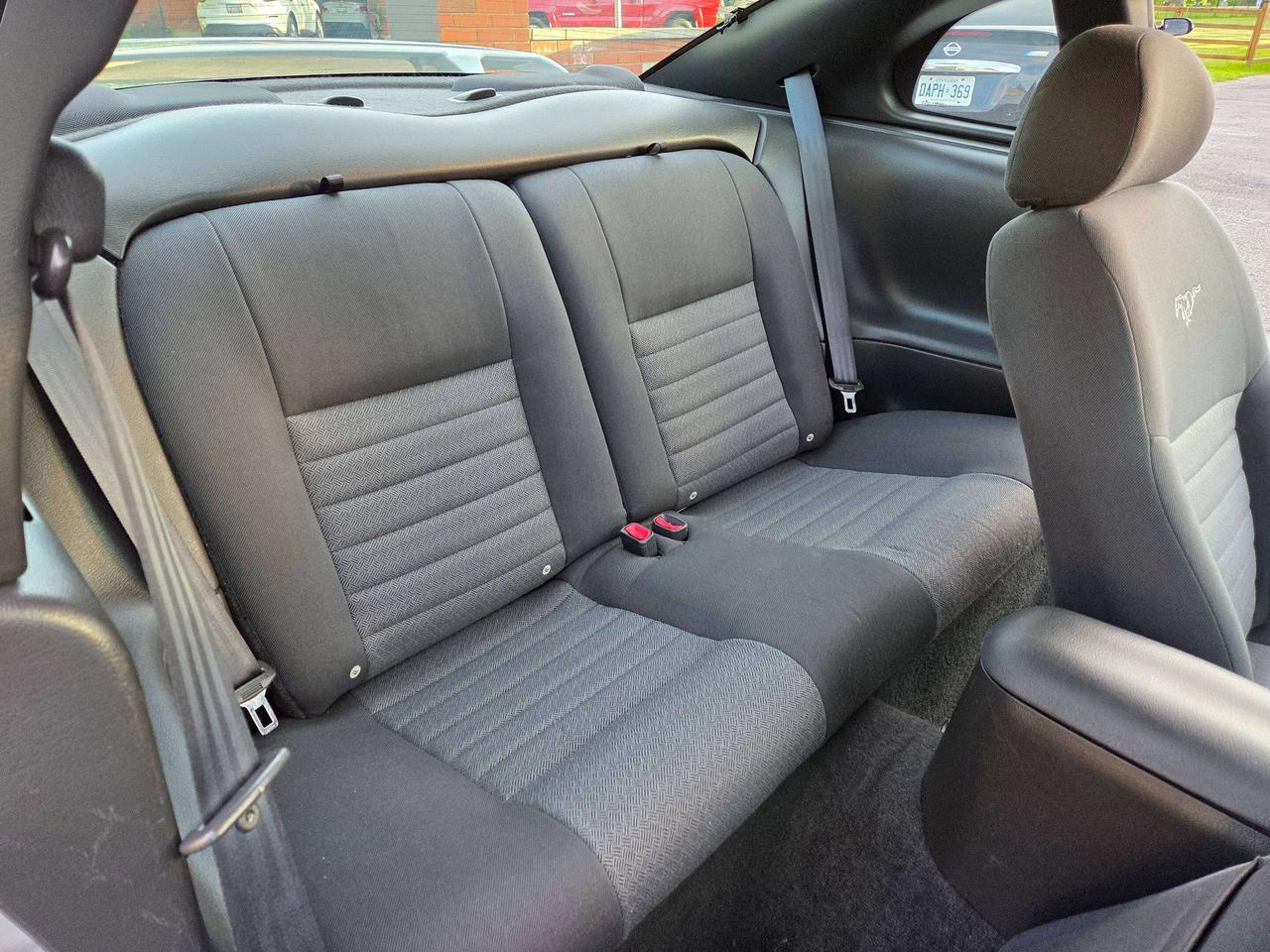 2004 Ford Mustang GT Photo