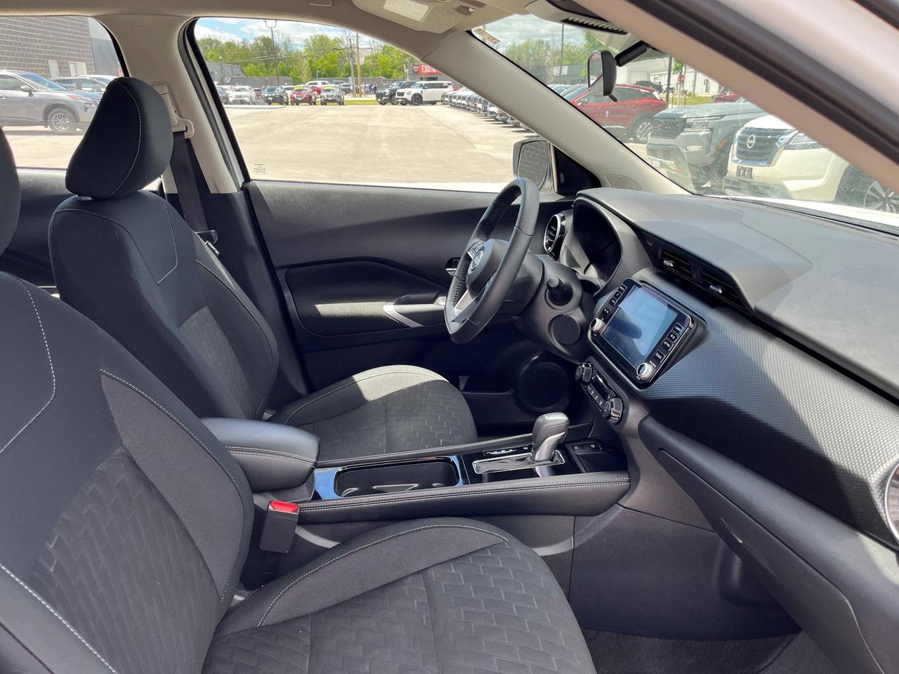 2024 Nissan Kicks SV FWD Photo