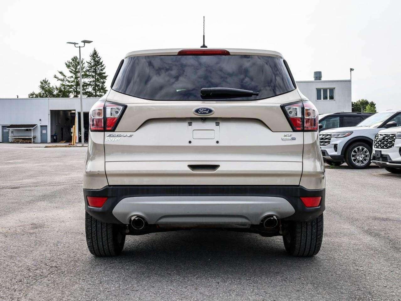 2017 Ford Escape SE Photo