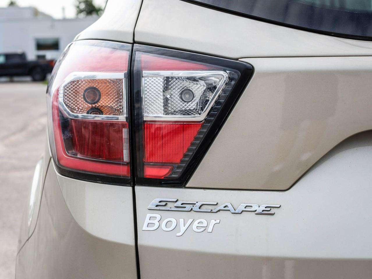 2017 Ford Escape SE Photo