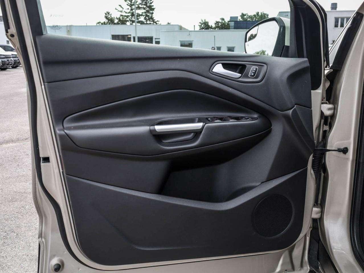 2017 Ford Escape SE Photo