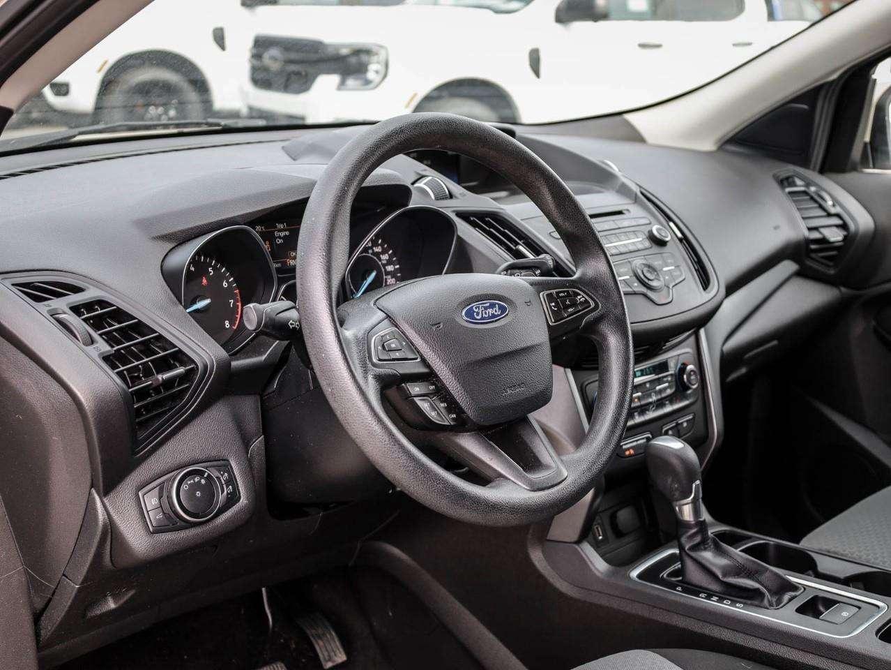 2017 Ford Escape SE Photo