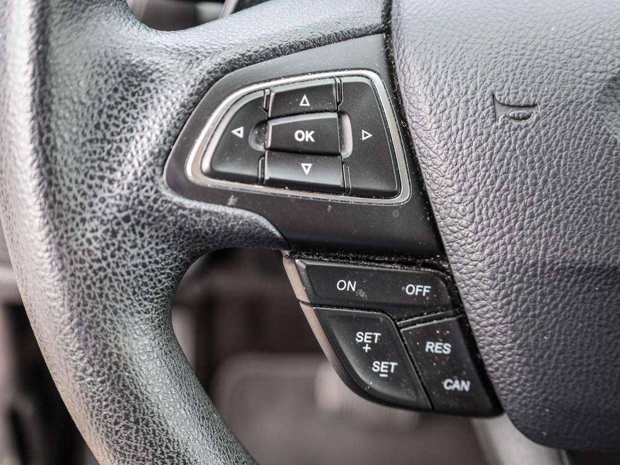 2017 Ford Escape SE Photo