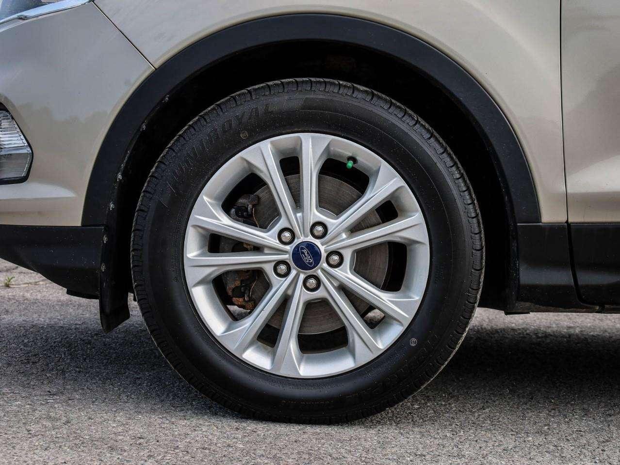 2017 Ford Escape SE Photo
