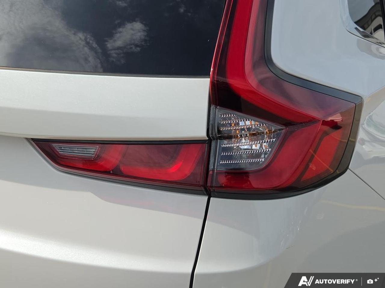2024 Honda CR-V LX-B 2WD   NO CLAIMS   ONE OWNER   HTD SEATS Photo