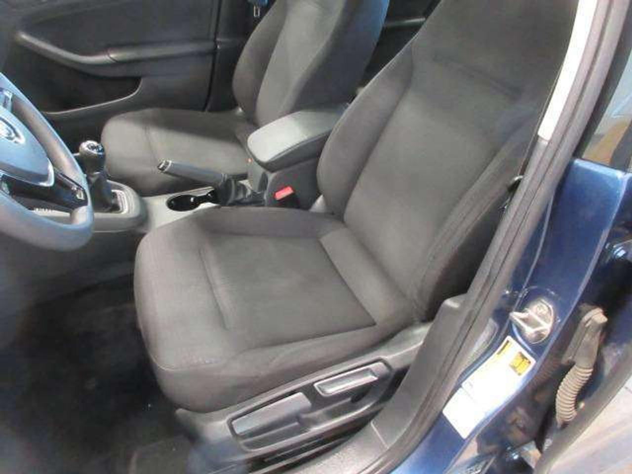 2017 Volkswagen Jetta TRENDLINE+, MANUAL! A/C, APPLE/ANDROID, 132K! Photo