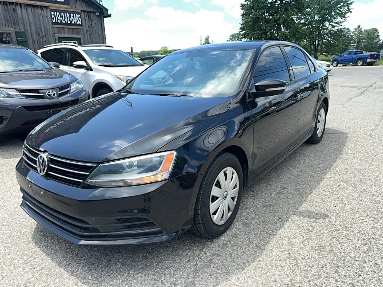 2015 Volkswagen Jetta TRENDLINE+ Photo