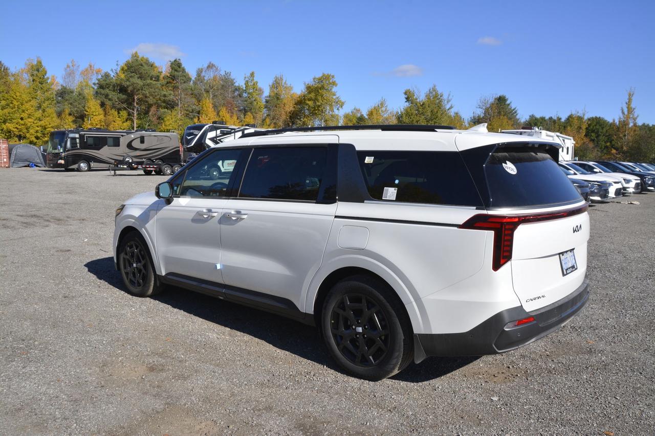2026 Kia Carnival SX Photo