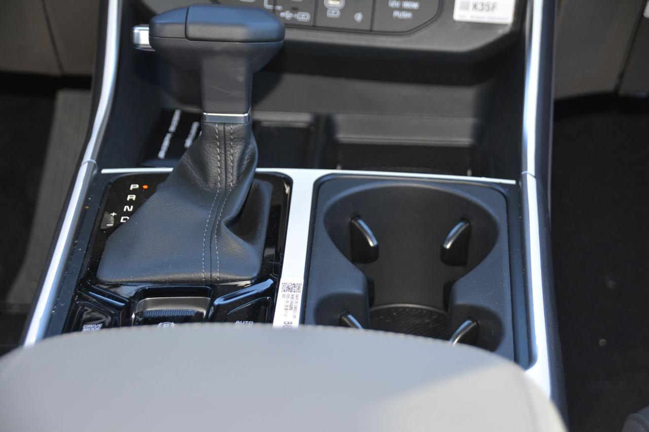 2026 Kia Carnival SX Photo