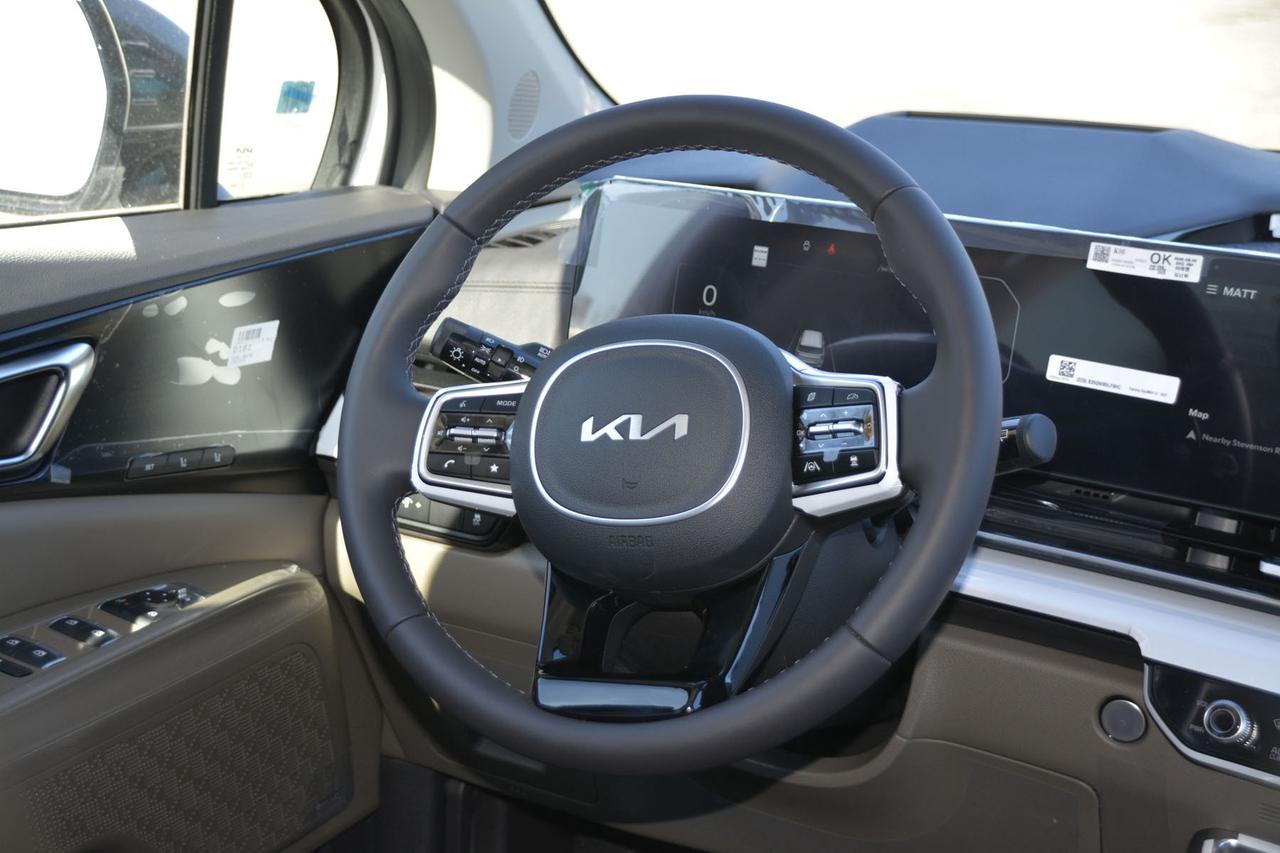 2026 Kia Carnival SX Photo