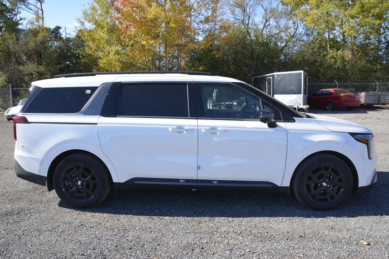 2026 Kia Carnival SX Photo
