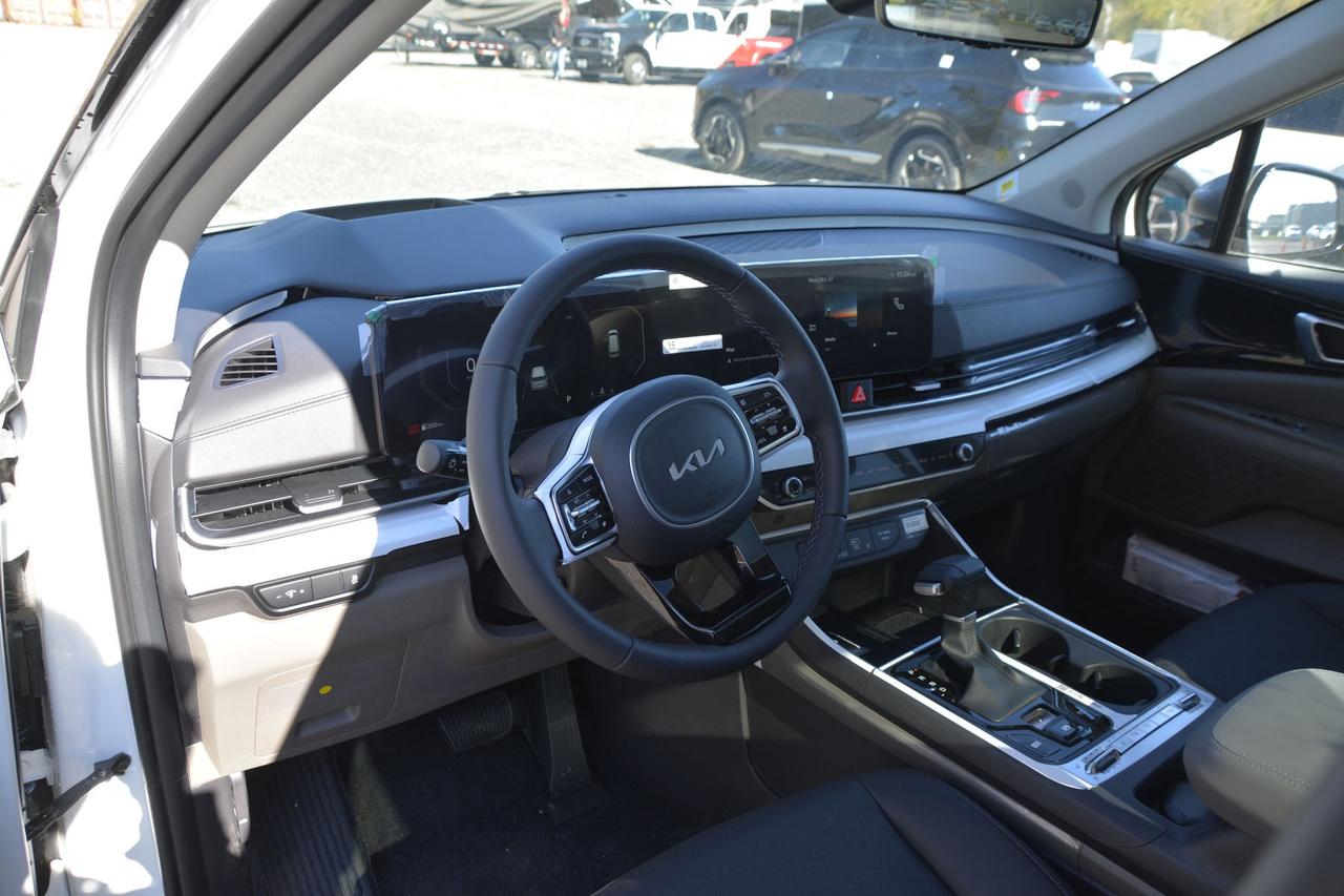 2026 Kia Carnival SX Photo