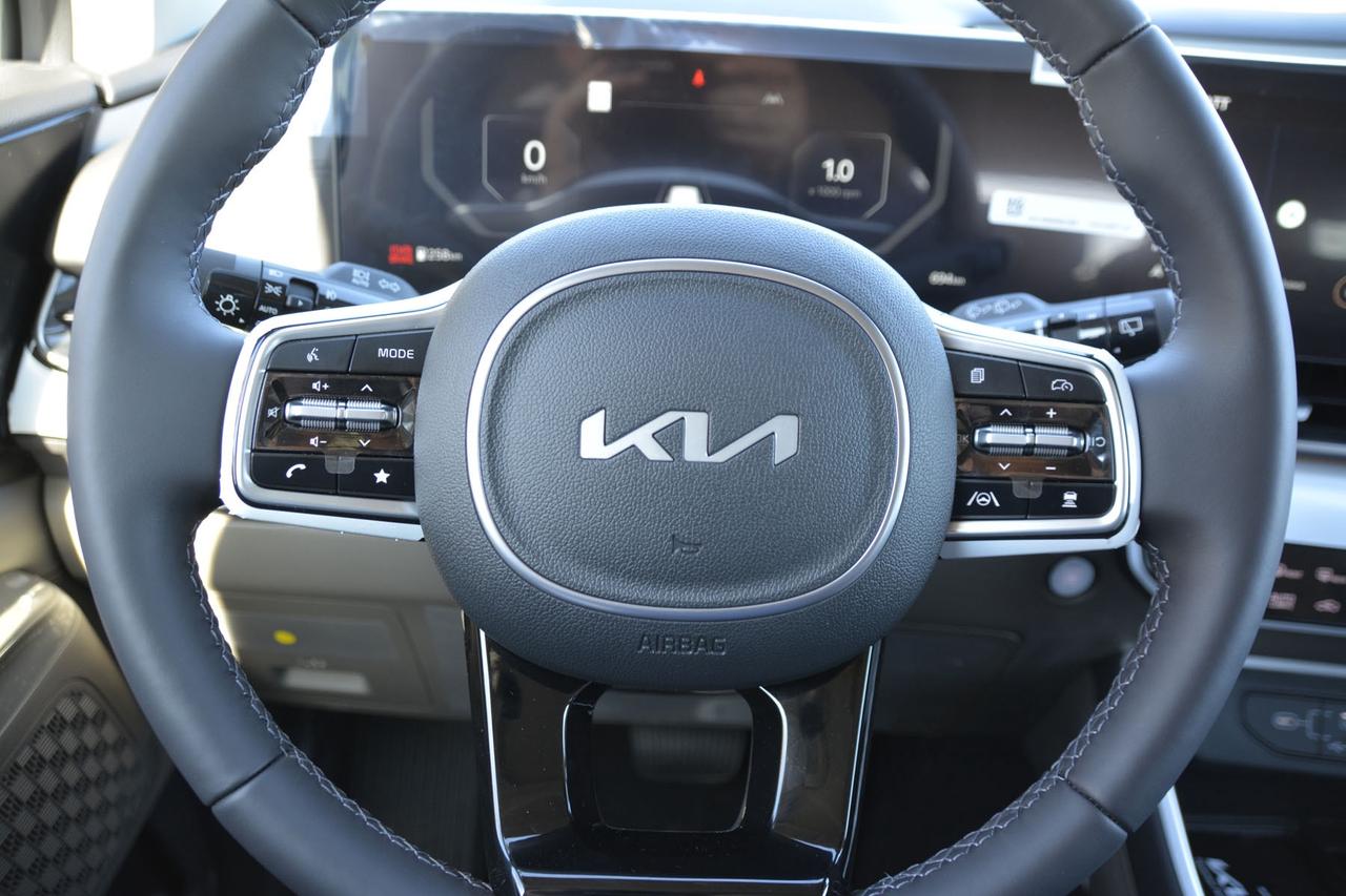 2026 Kia Carnival SX Photo