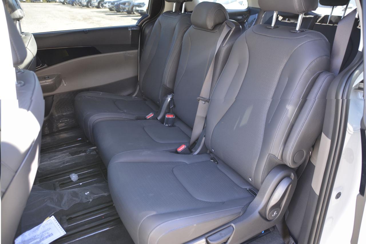 2026 Kia Carnival SX Photo