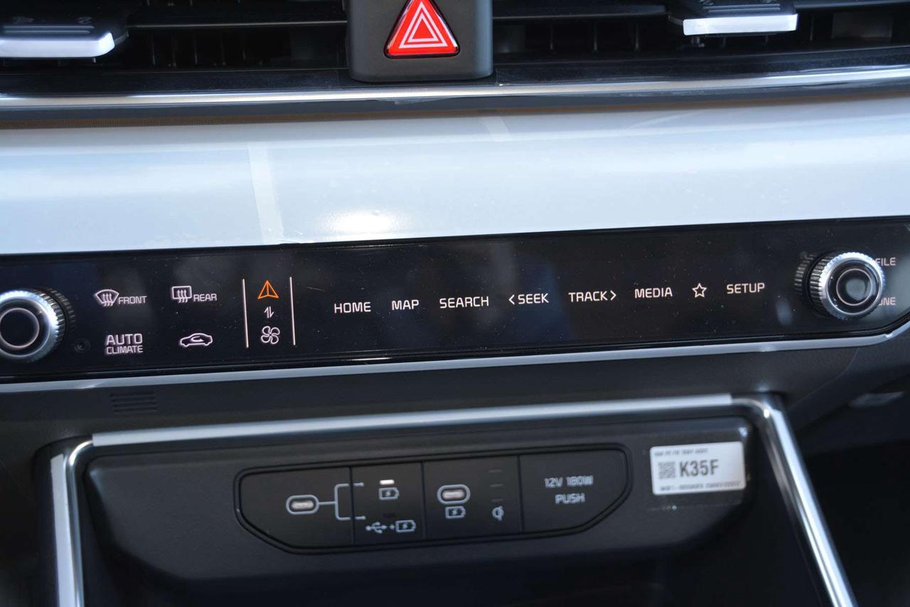 2026 Kia Carnival SX Photo