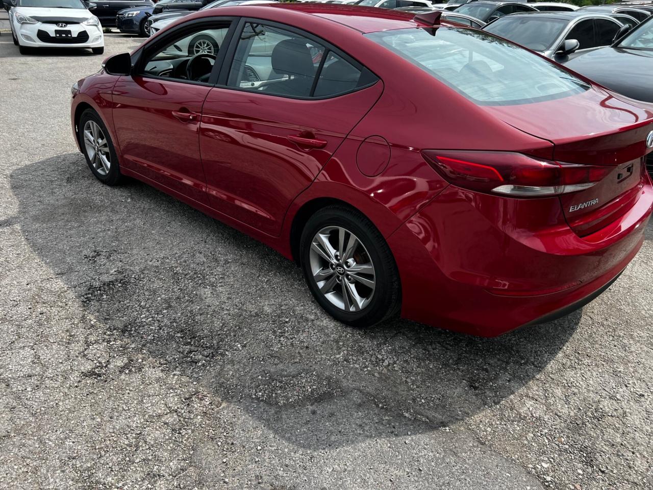 2018 Hyundai Elantra GL AUTO Photo2
