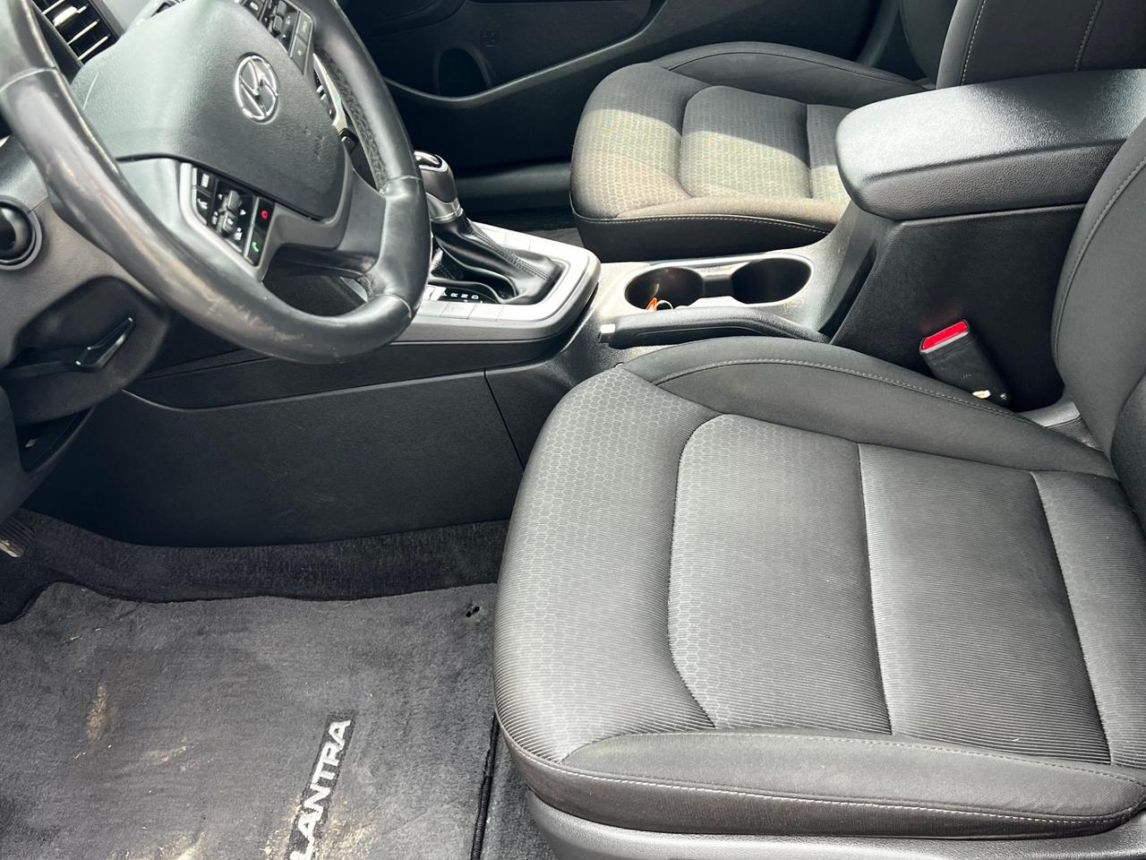 2018 Hyundai Elantra GL AUTO Photo