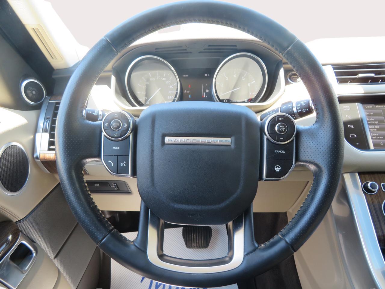 2014 Land Rover Range Rover Sport 4WD 4dr HSE Photo