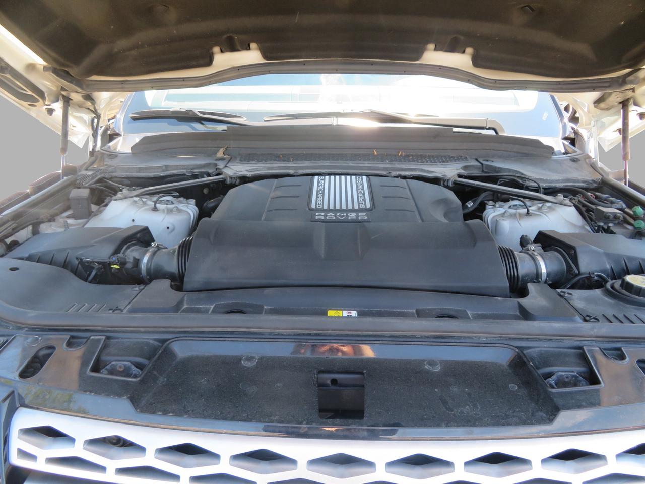 2014 Land Rover Range Rover Sport 4WD 4dr HSE Photo