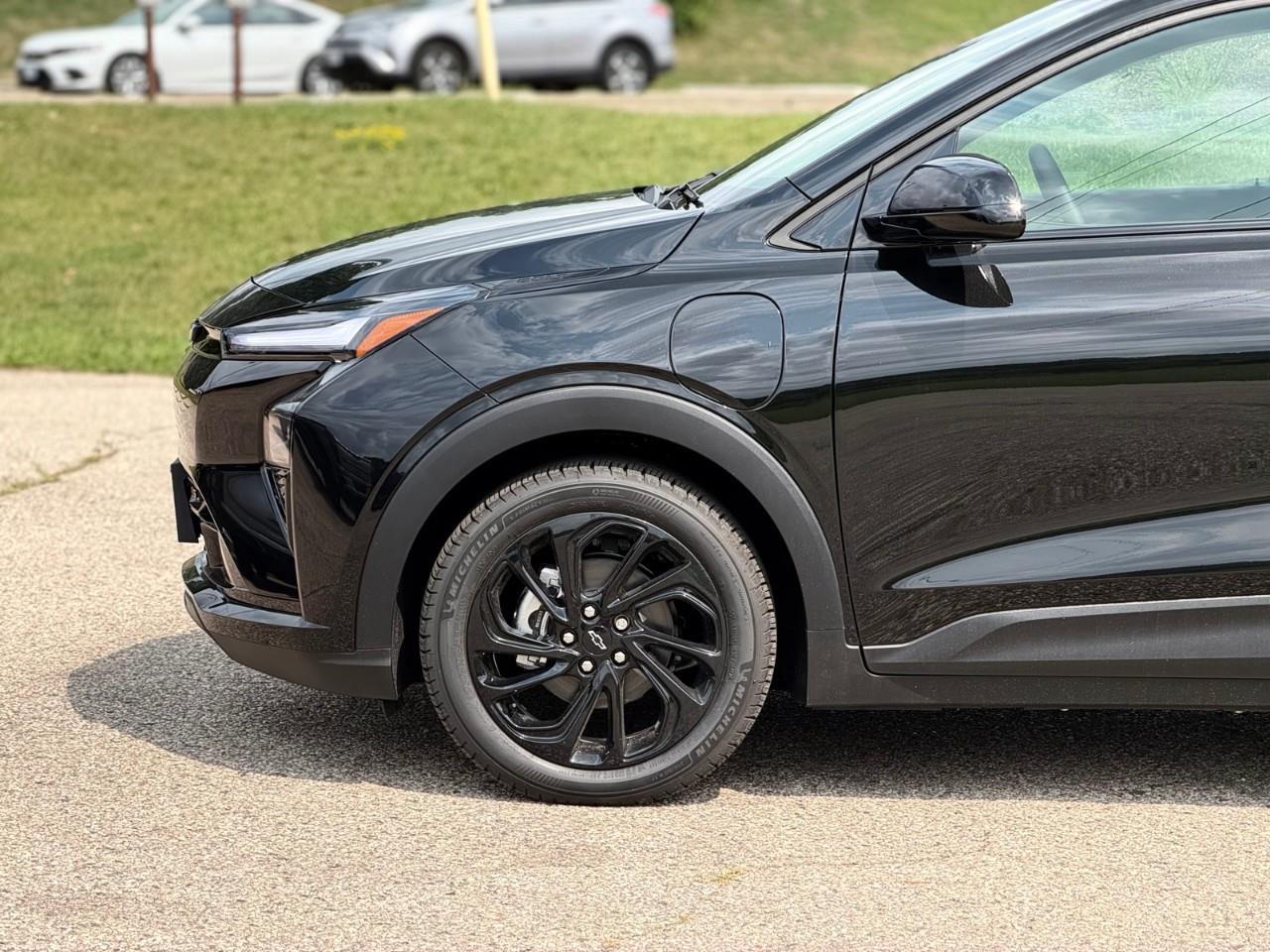 2027 Chevrolet Bolt RS 4dr Photo