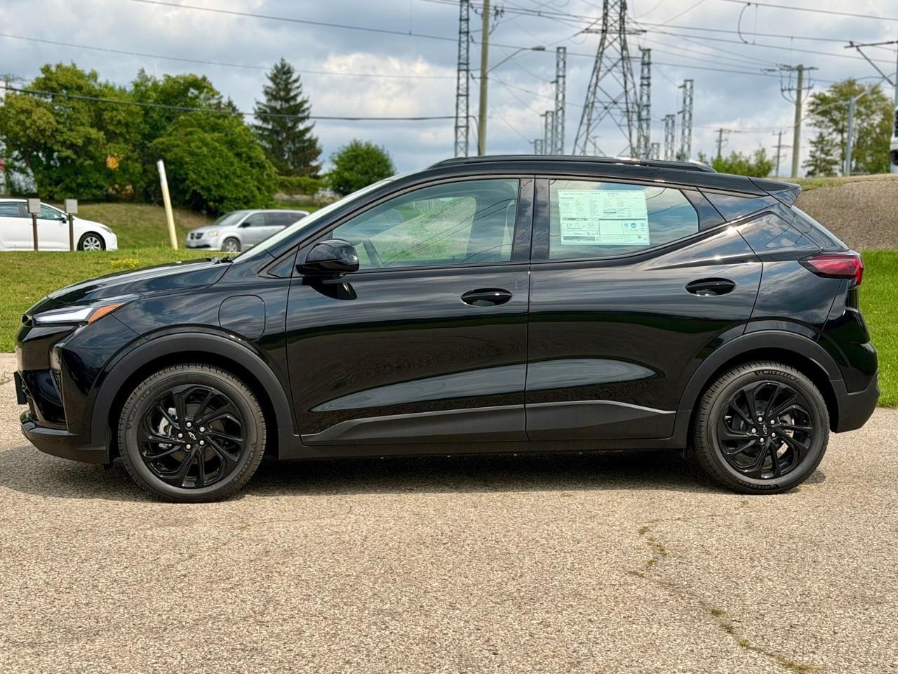 2027 Chevrolet Bolt RS 4dr Photo