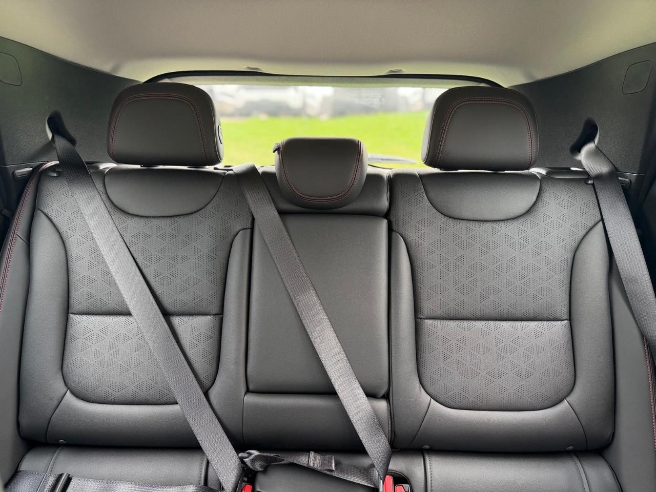 2027 Chevrolet Bolt RS 4dr Photo
