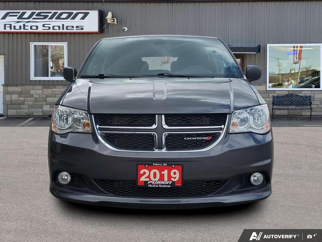2019 Dodge Grand Caravan SXT Premium Plus-NAVIGATION-DVD-REAR CAMERA-BLUETO Photo