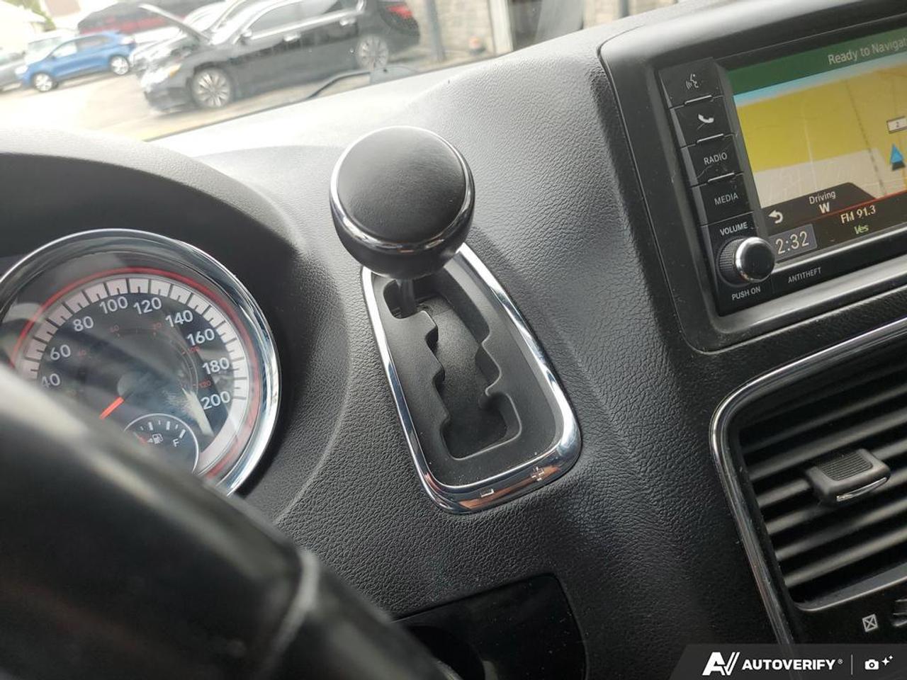 2019 Dodge Grand Caravan SXT Premium Plus-NAVIGATION-DVD-REAR CAMERA-BLUETO Photo