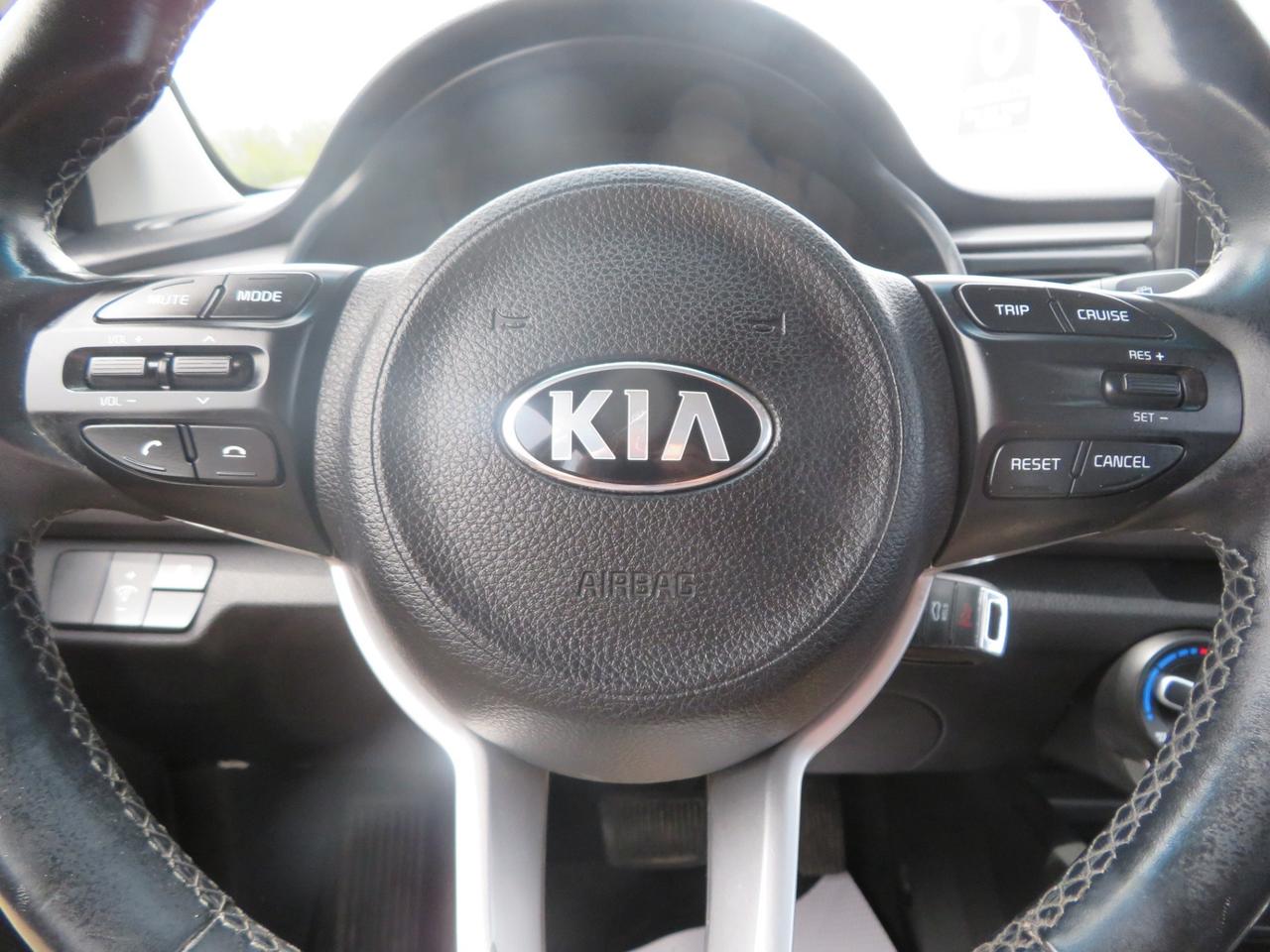 2018 Kia Rio 5-door LX Photo