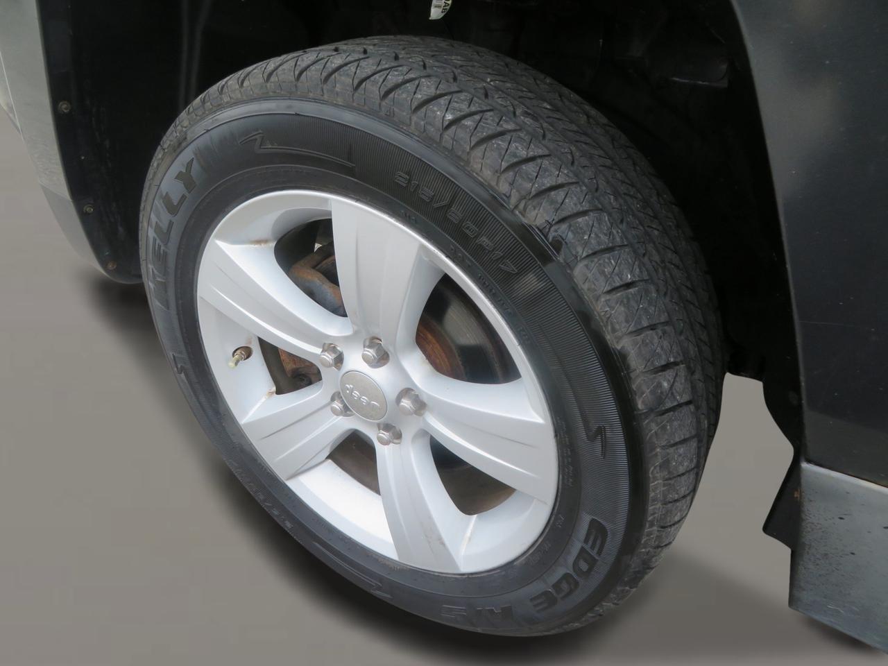 2011 Jeep Patriot 4WD 4dr Sport Photo