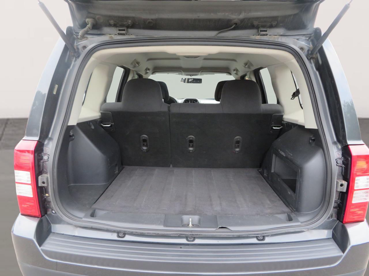 2011 Jeep Patriot 4WD 4dr Sport Photo