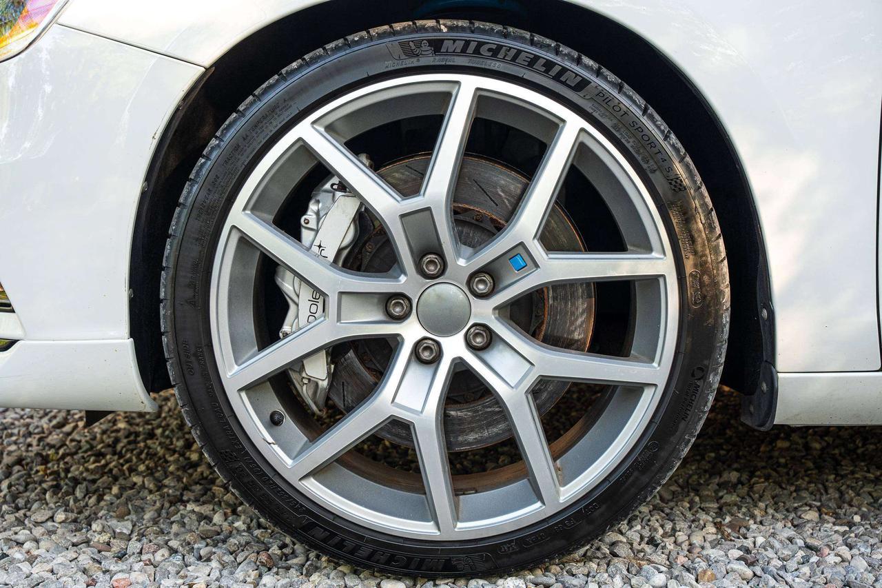 2016 Volvo V60 Clean History   2 Keys   Low KM Photo
