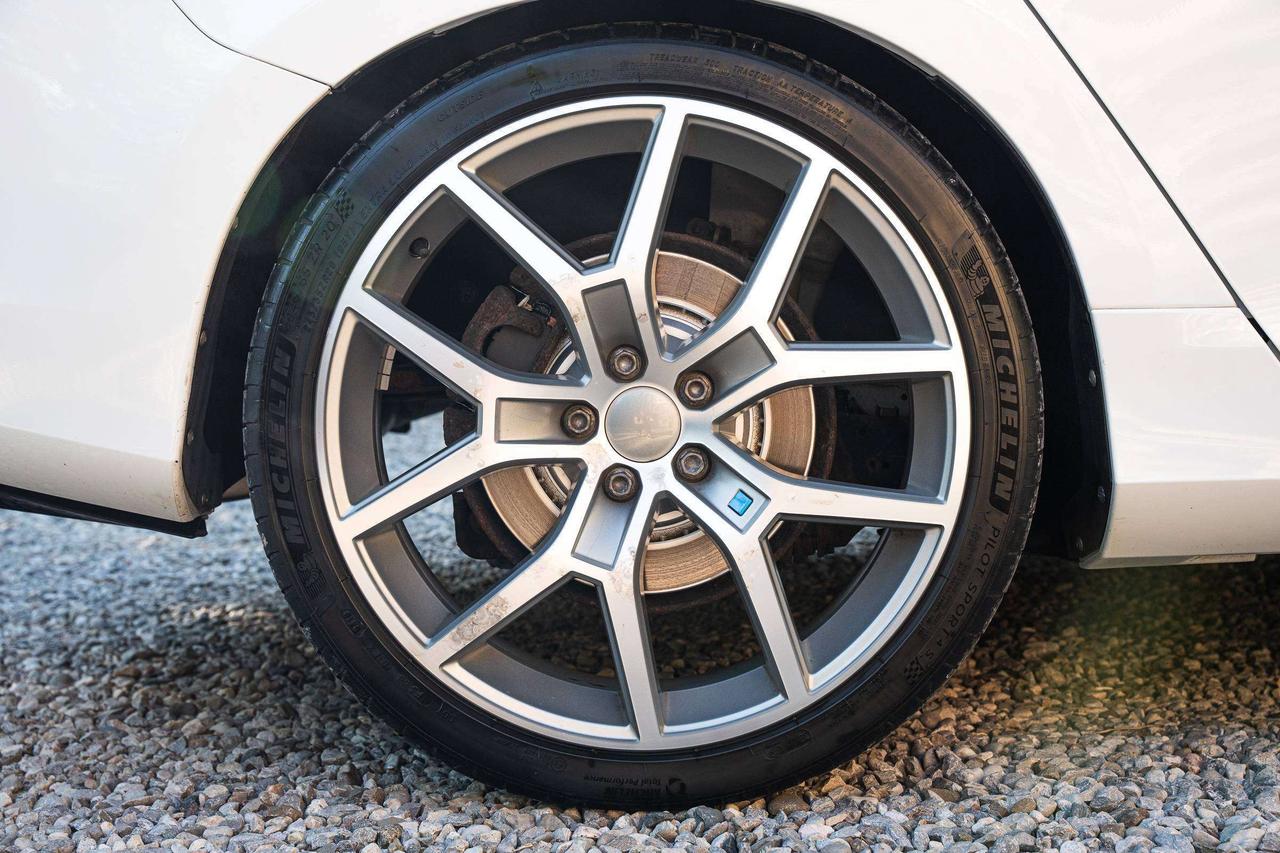 2016 Volvo V60 Clean History   2 Keys   Low KM Photo