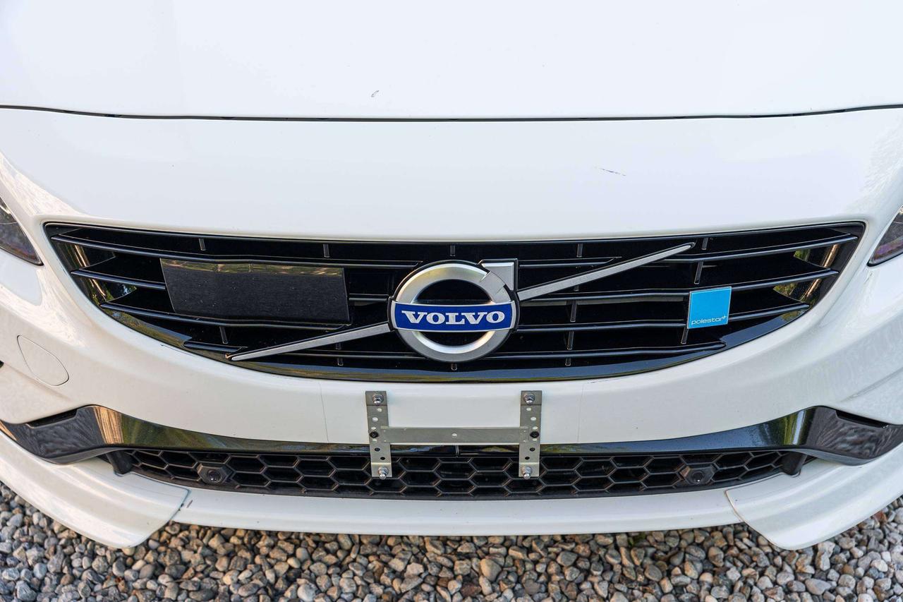 2016 Volvo V60 Clean History   2 Keys   Low KM Photo