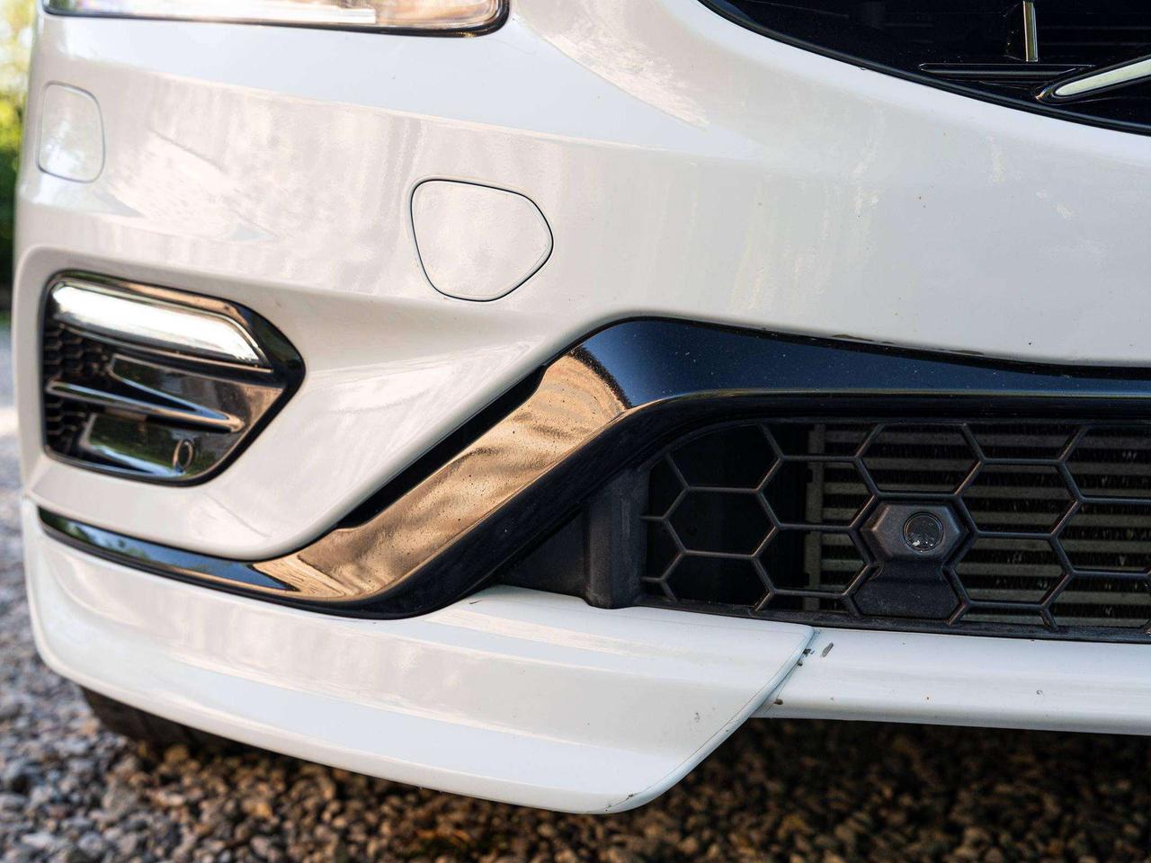 2016 Volvo V60 Clean History   2 Keys   Low KM Photo