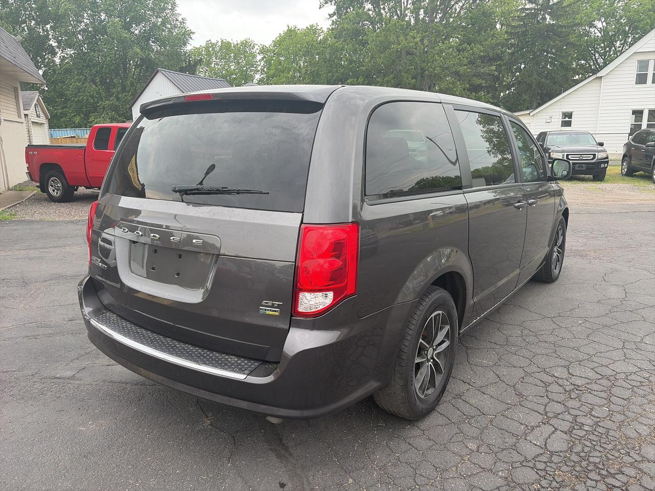 2019 Dodge Grand Caravan GT Photo