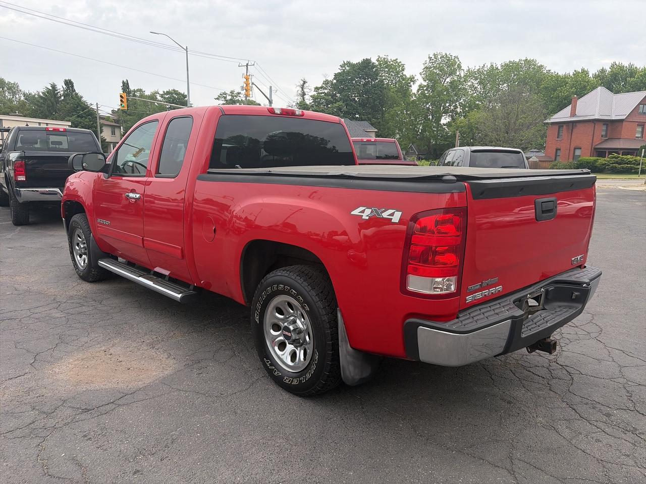 2011 GMC Sierra 1500 SL Nevada Edition-4X4-V8-Clean Truck! Photo