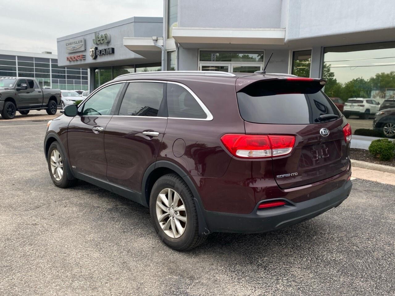 2016 Kia Sorento AWD 4dr 3.3L LX+ 7-Seater Photo