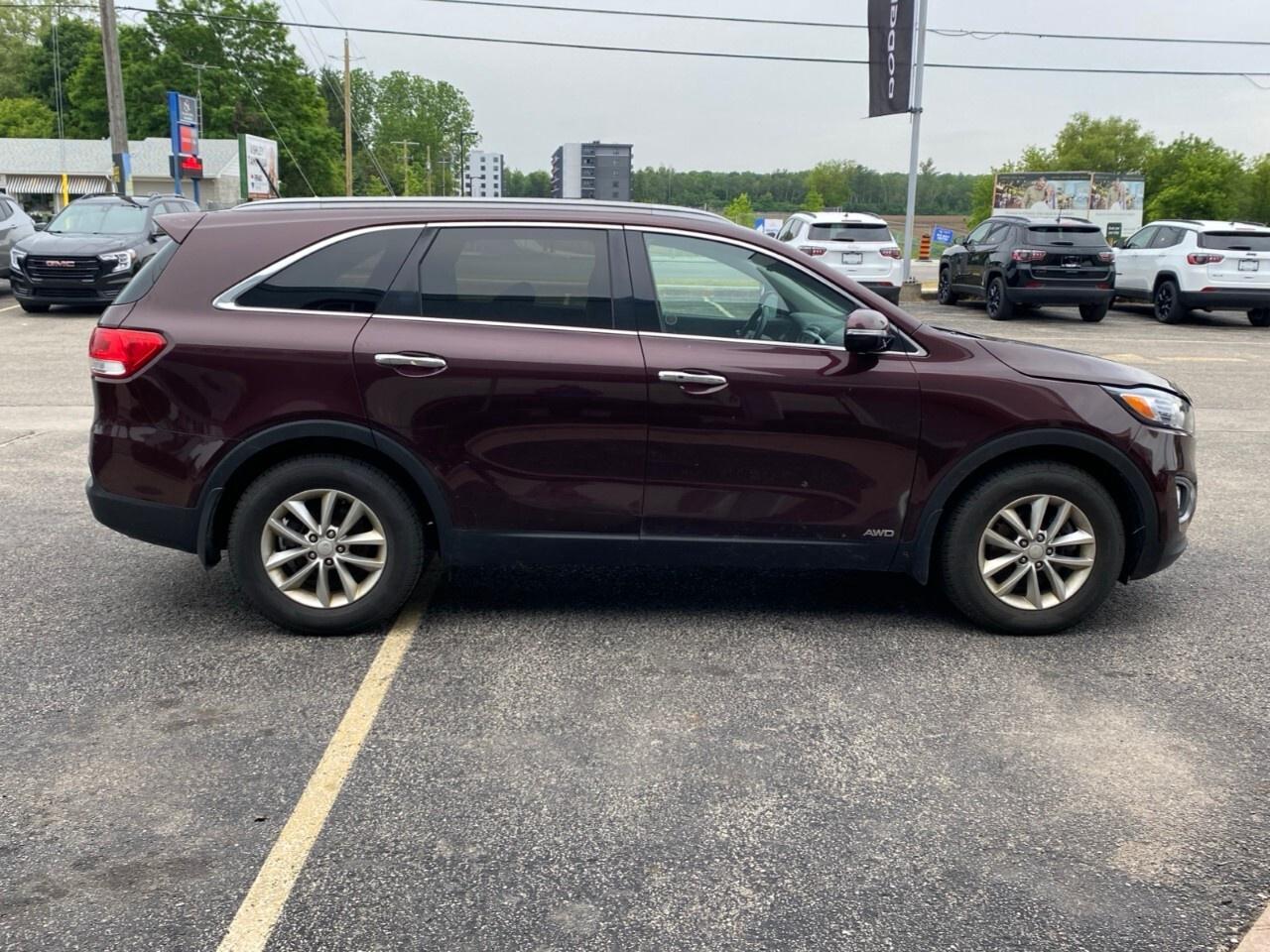 2016 Kia Sorento AWD 4dr 3.3L LX+ 7-Seater Photo
