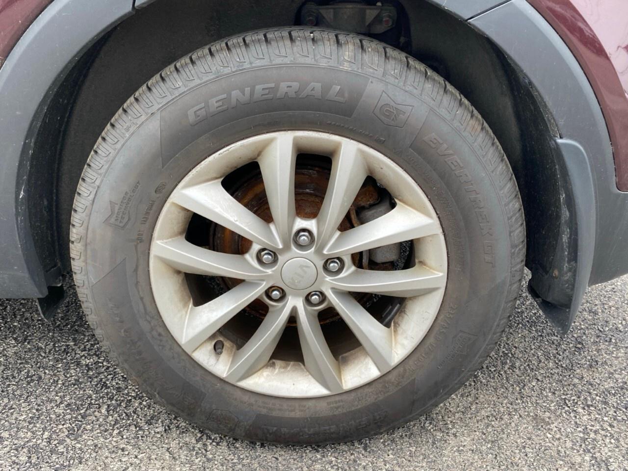 2016 Kia Sorento AWD 4dr 3.3L LX+ 7-Seater Photo