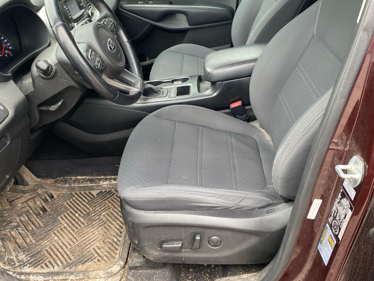 2016 Kia Sorento AWD 4dr 3.3L LX+ 7-Seater Photo