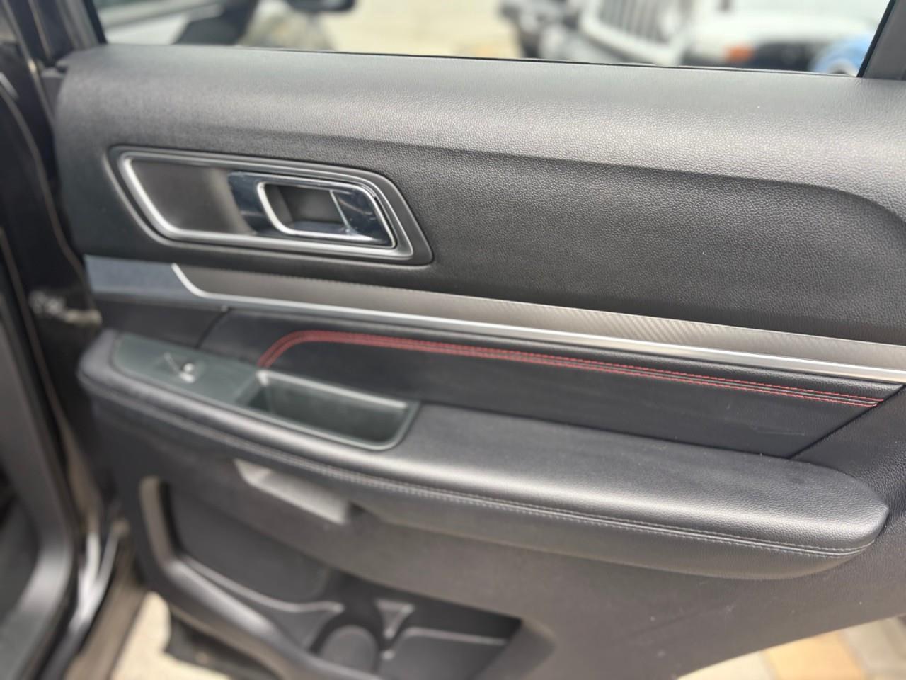 2019 Ford Explorer Sport 4dr 4x4 Photo