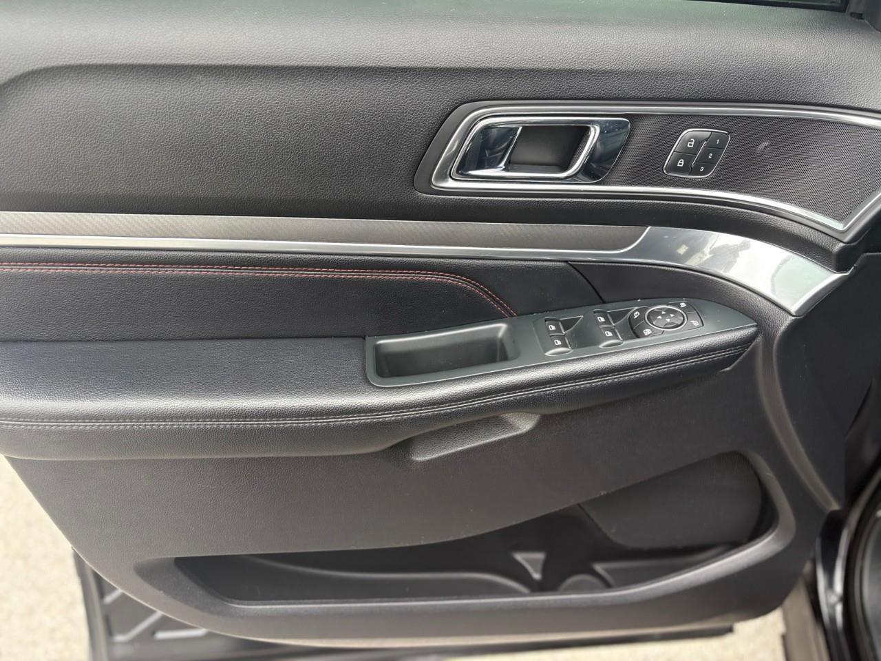 2019 Ford Explorer Sport 4dr 4x4 Photo