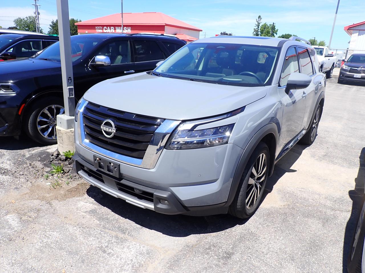 2024 Nissan Pathfinder Platinum 4WD Photo