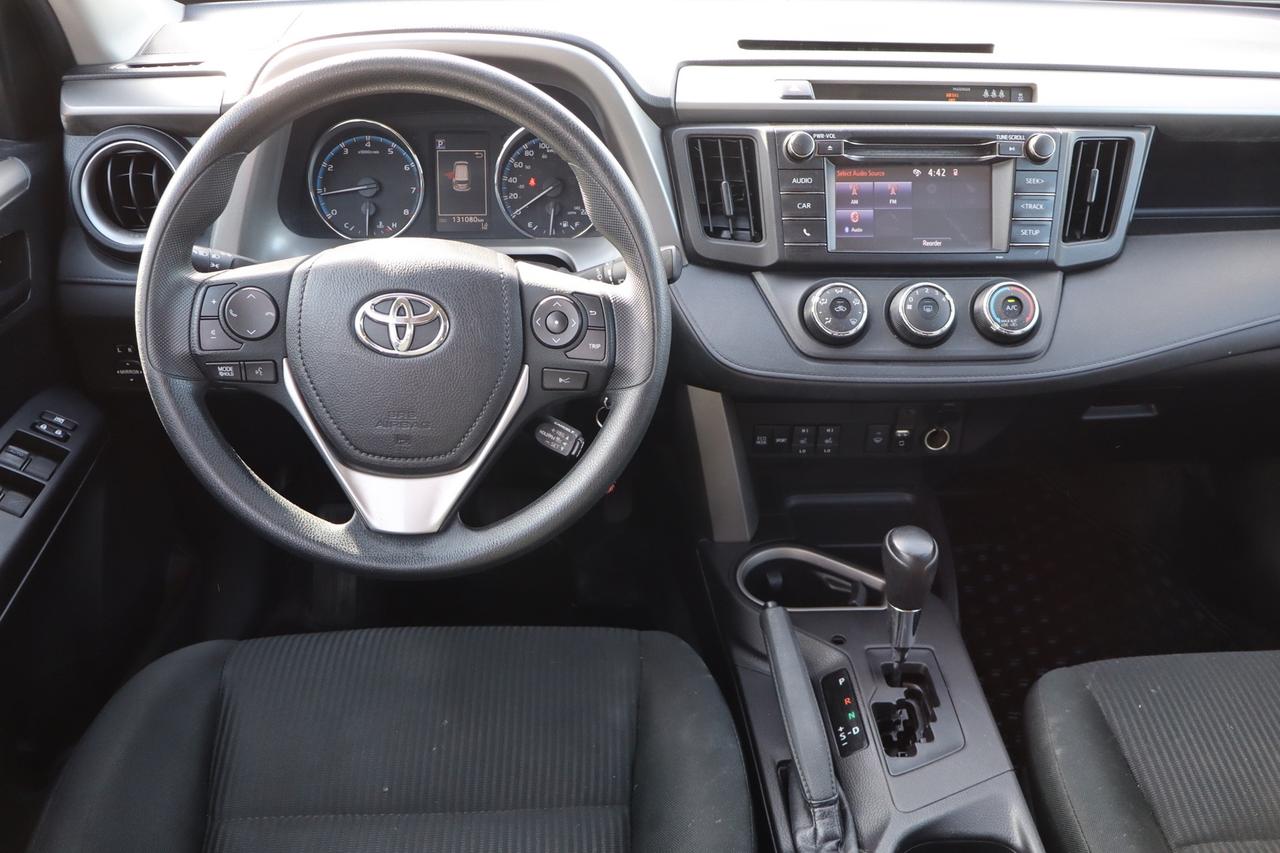 2018 Toyota RAV4 LE AWD Photo