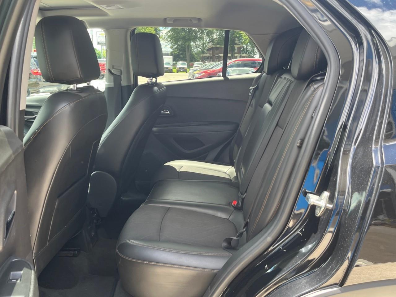 2018 Chevrolet Trax LT LOCAL TRADE BIG VALUE Photo